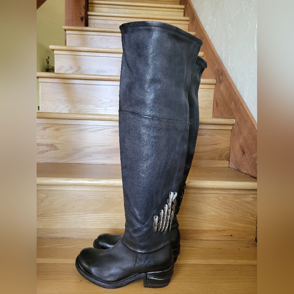 NWOT A.S.98 OTK Black Metal Feather Boots 37